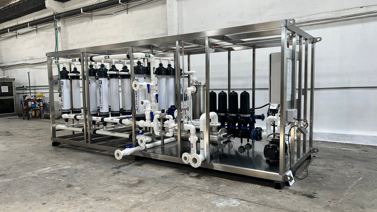 Planta contenedorizada para tratamiento de aguas residuales y agua potable COD 505: ACCAYEM PROYECTOS CIAL